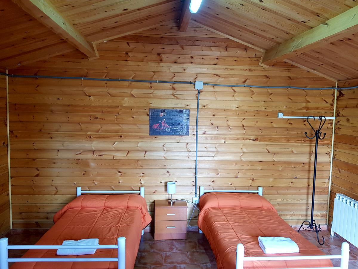 Camping Ruta Del Purche Monachil Habitación foto